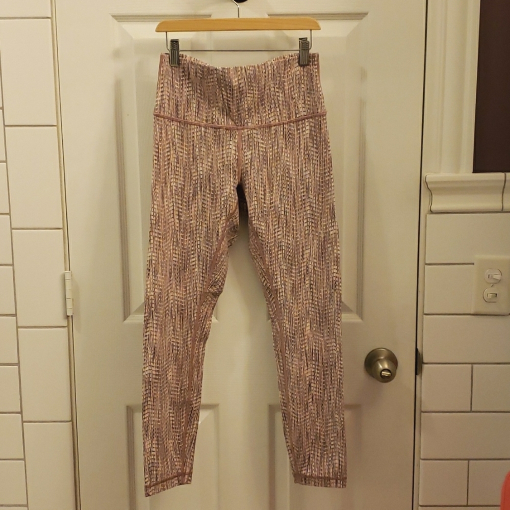 Lululemon Wunder Under 25" - Picture 6 of 11